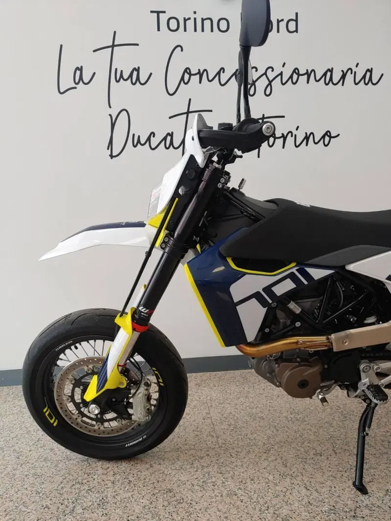 Husqvarna 701 Supermoto (2023 - 25) (5)