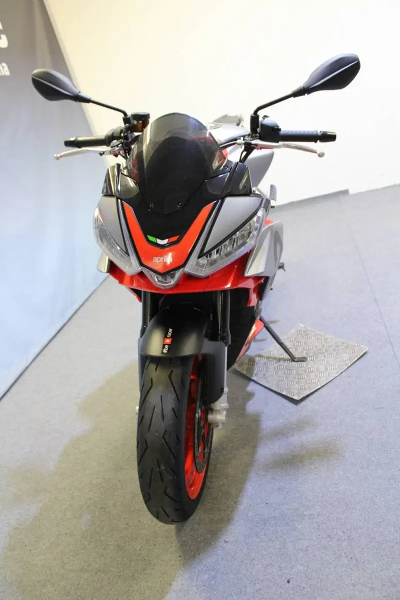 Aprilia Tuono 660 (2021 - 25) (13)