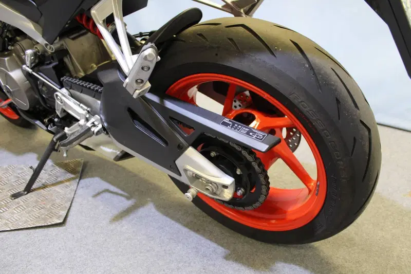 Aprilia Tuono 660 (2021 - 25) (15)