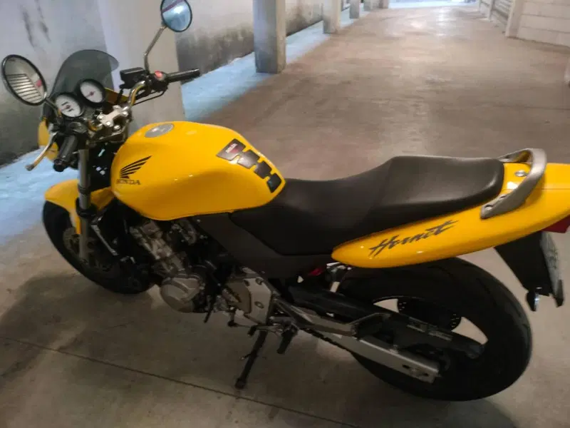 Honda Hornet 600 (2003 - 04) (6)