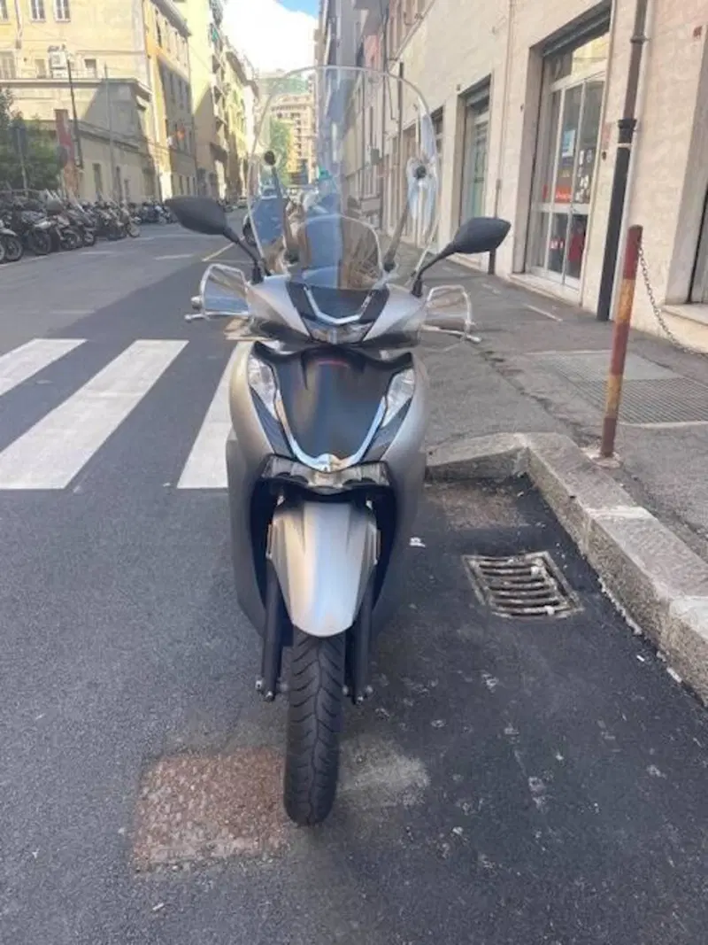 Honda SH 350 Sport (2021 - 24) (2)