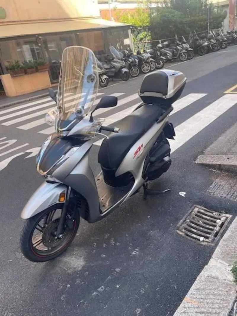Honda SH 350 Sport (2021 - 24) (3)
