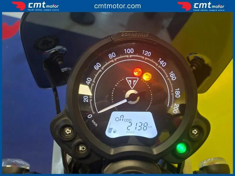 Triumph Speed Twin 900 (2023 - 24) (5)