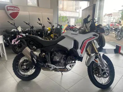 Ducati DesertX (2026) nuova