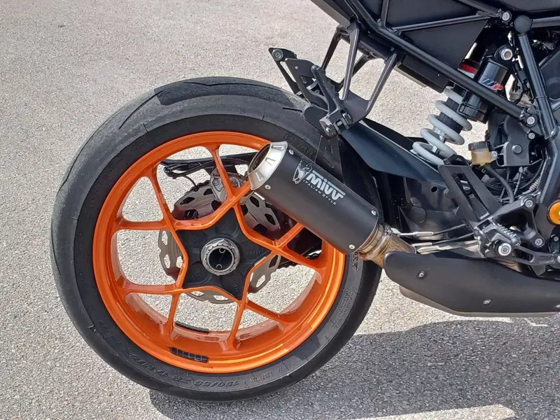 KTM 1290 Super Duke R ABS (2017 - 18) (8)