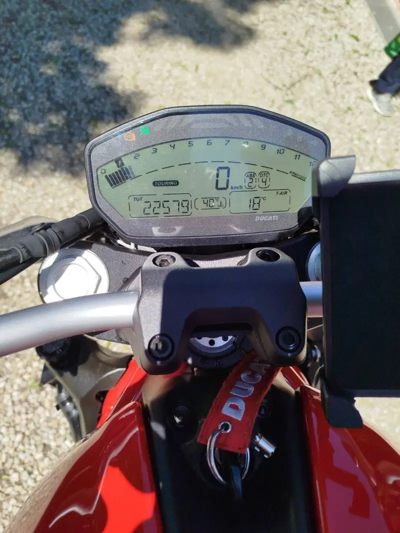 Ducati Monster 821 ABS (2014 - 17) (7)
