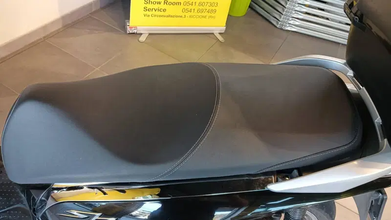Honda SH 300 i ABS (2016 - 20) (7)