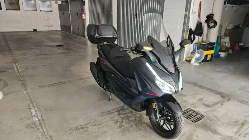 Honda Forza 350 Deluxe (2025 - 26) (4)