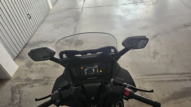 Honda Forza 350 Deluxe (2025 - 26) (6)
