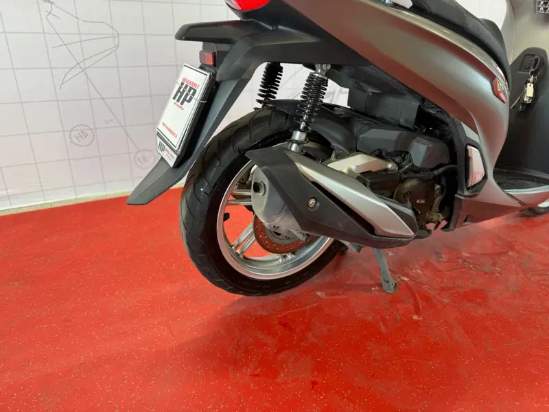 Honda SH 350 (2021 - 24) (10)