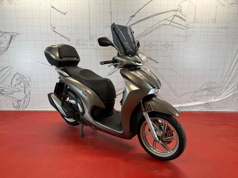 Honda SH 350 (2021 - 24) (2)