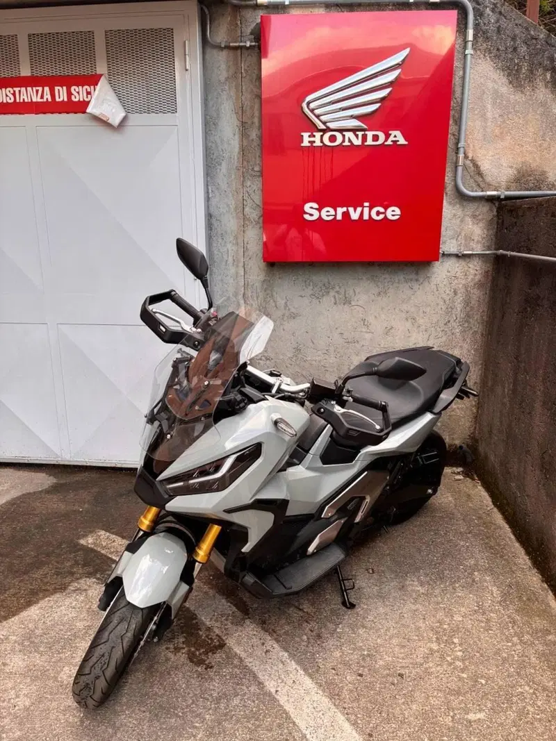 Honda X-ADV 750 DCT (2021 - 24) (2)