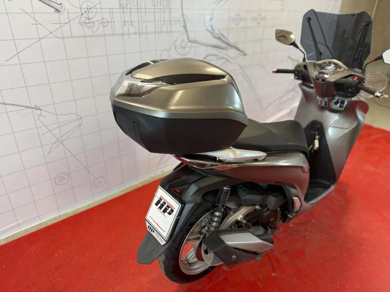 Honda SH 350 (2021 - 24) (11)