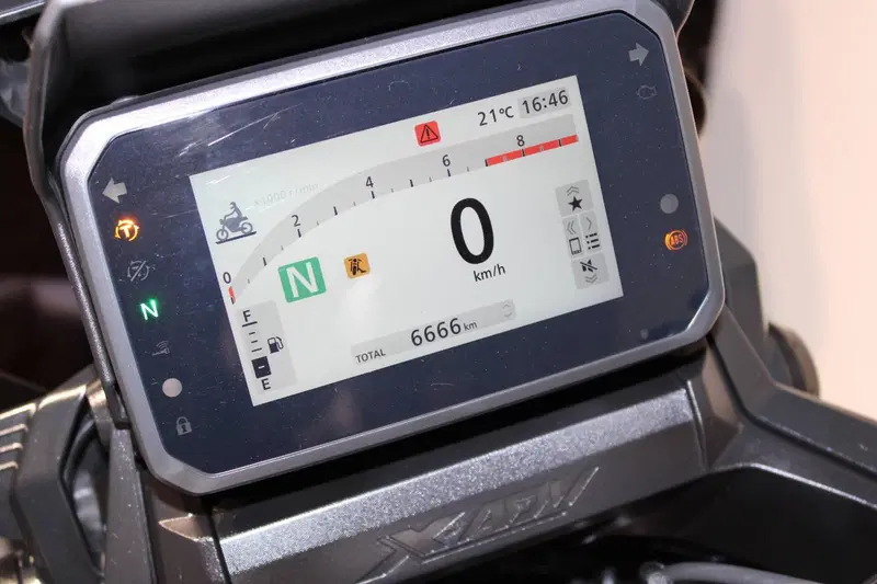 Honda X-ADV 750 (2025 - 26) (6)
