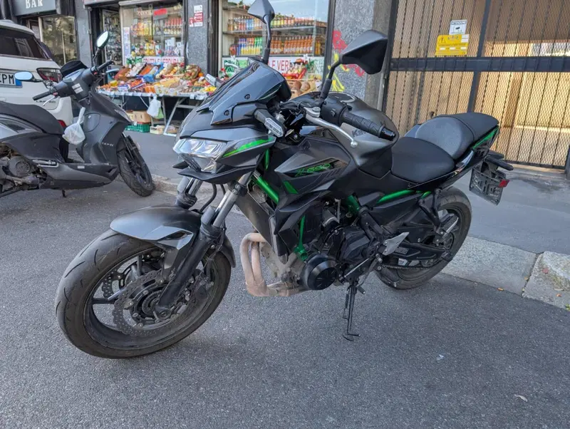 Kawasaki Z 650 (2021 - 24) (3)