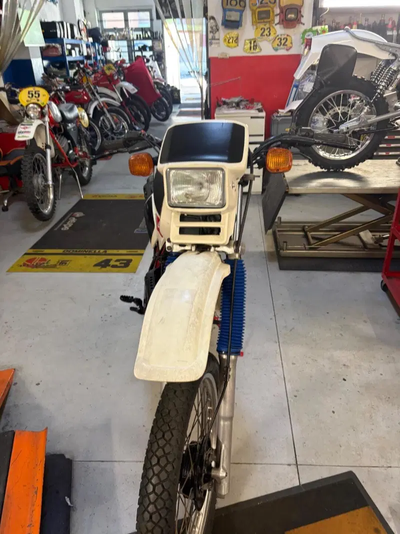 Honda Xlr (3)
