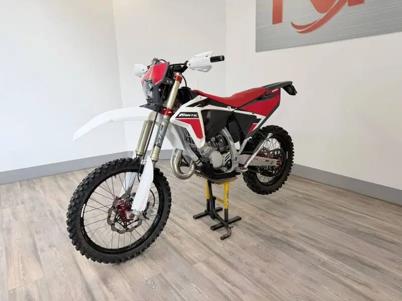 Fantic Motor XE 125 Enduro (2021) (4)