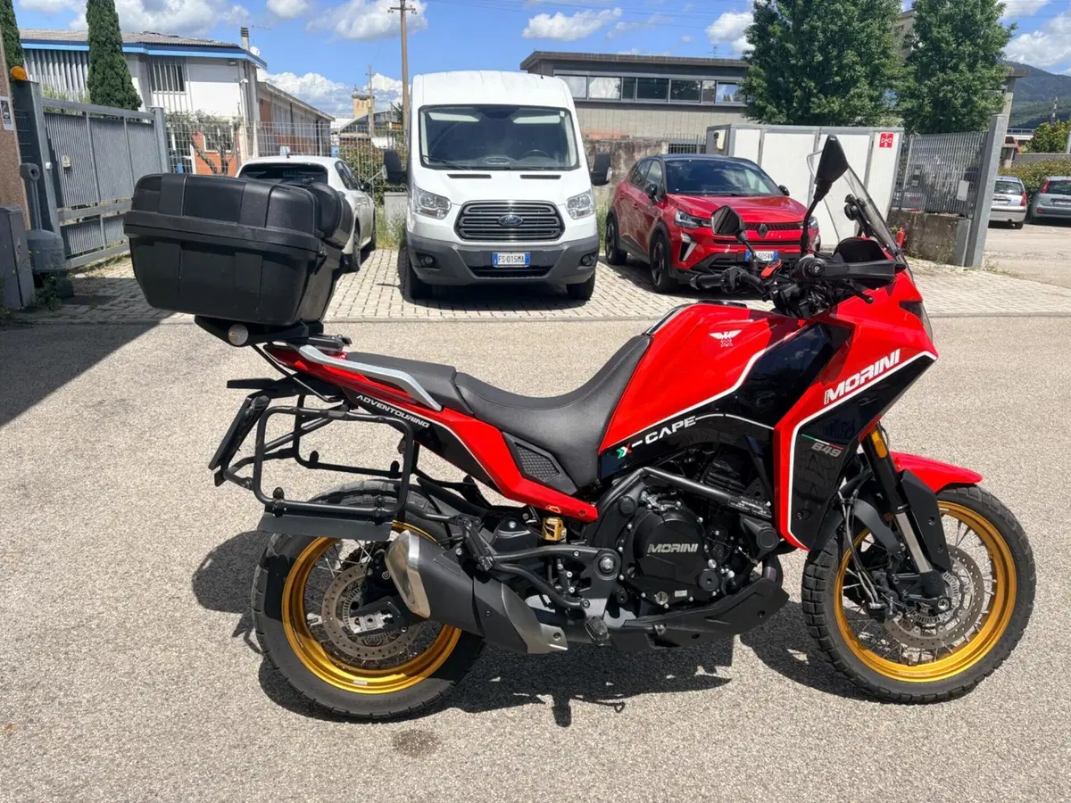 Moto Morini X-Cape 650 Gold Wheels Edition (2022 - 26) (10)