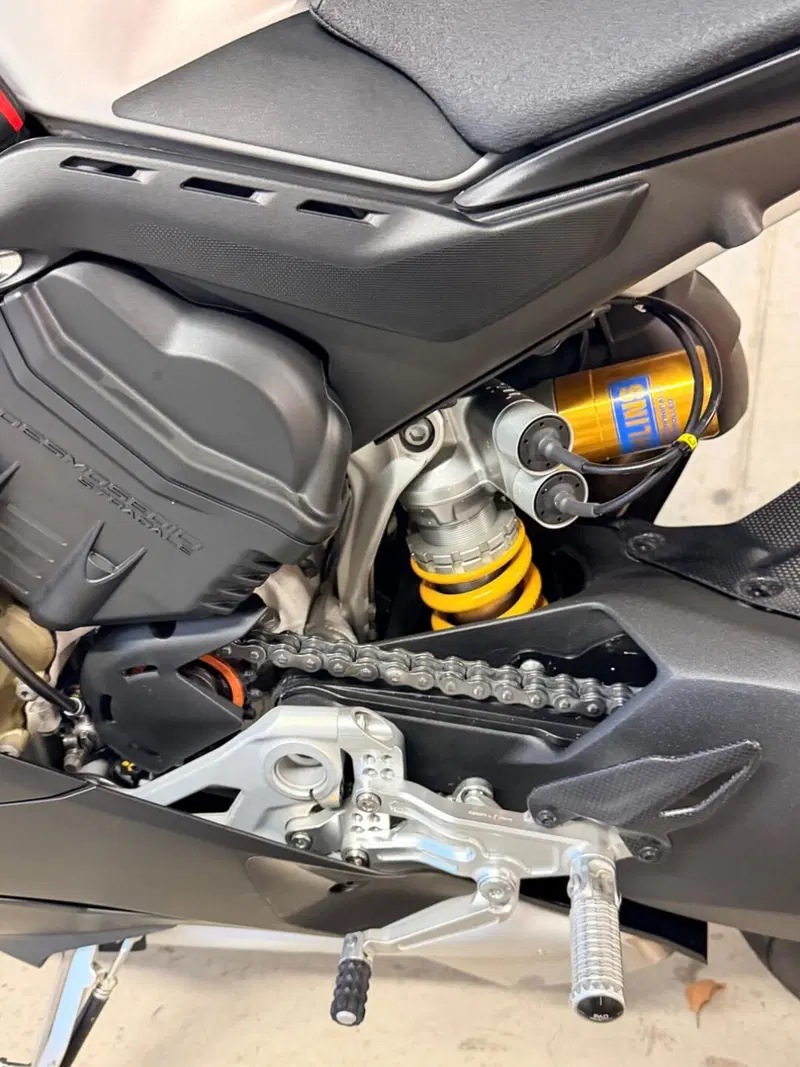 Ducati Panigale V4 1100 SP (2021) (2)