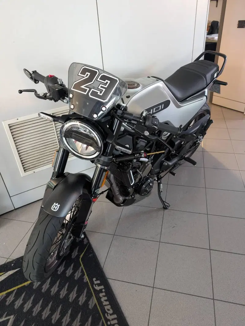 Husqvarna Vitpilen 401 (2024 - 26) (4)