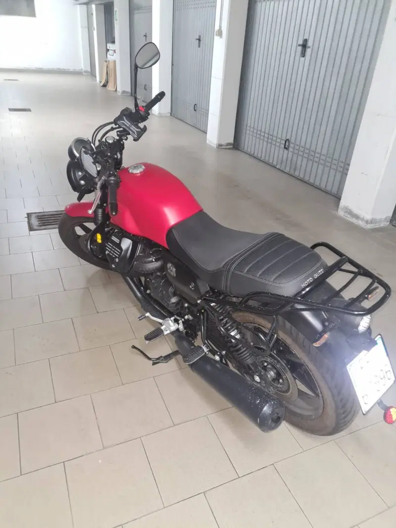 Moto Guzzi V7 Stone (2021 - 24) (5)