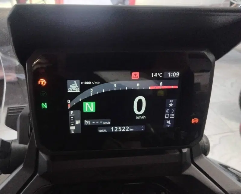 Honda X-ADV 750 (2025 - 26) (8)