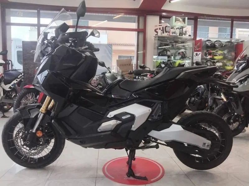 Honda X-ADV 750 (2025 - 26) (4)