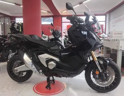 Honda X-ADV 750 (2025 - 26) usata
