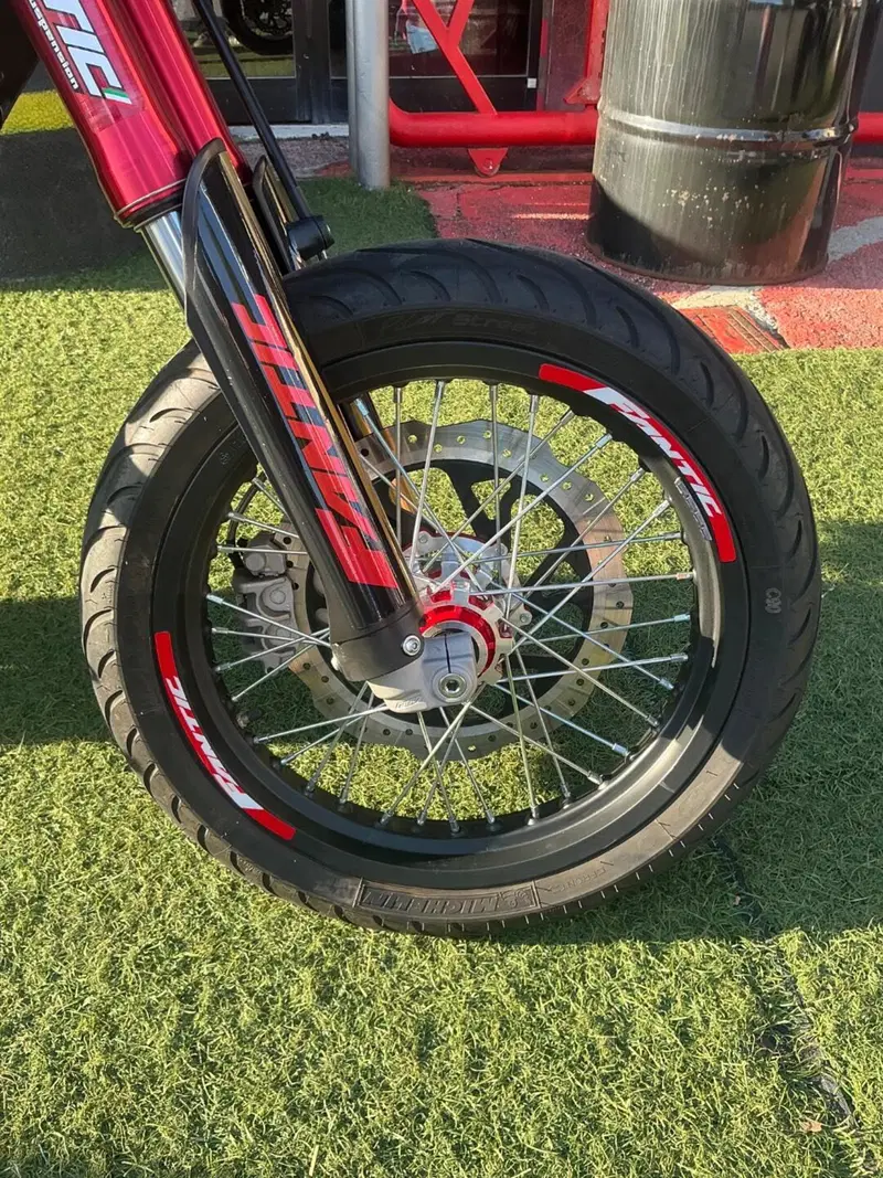 Fantic Motor XMF 125 Motard Competition 4T (2023 - 24) (7)