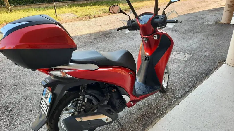 Honda SH 150i ABS (2013 - 16) (4)
