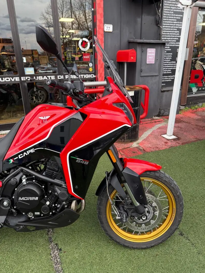 Moto Morini X-Cape 650 Gold Wheels Edition (2022 - 26) (3)