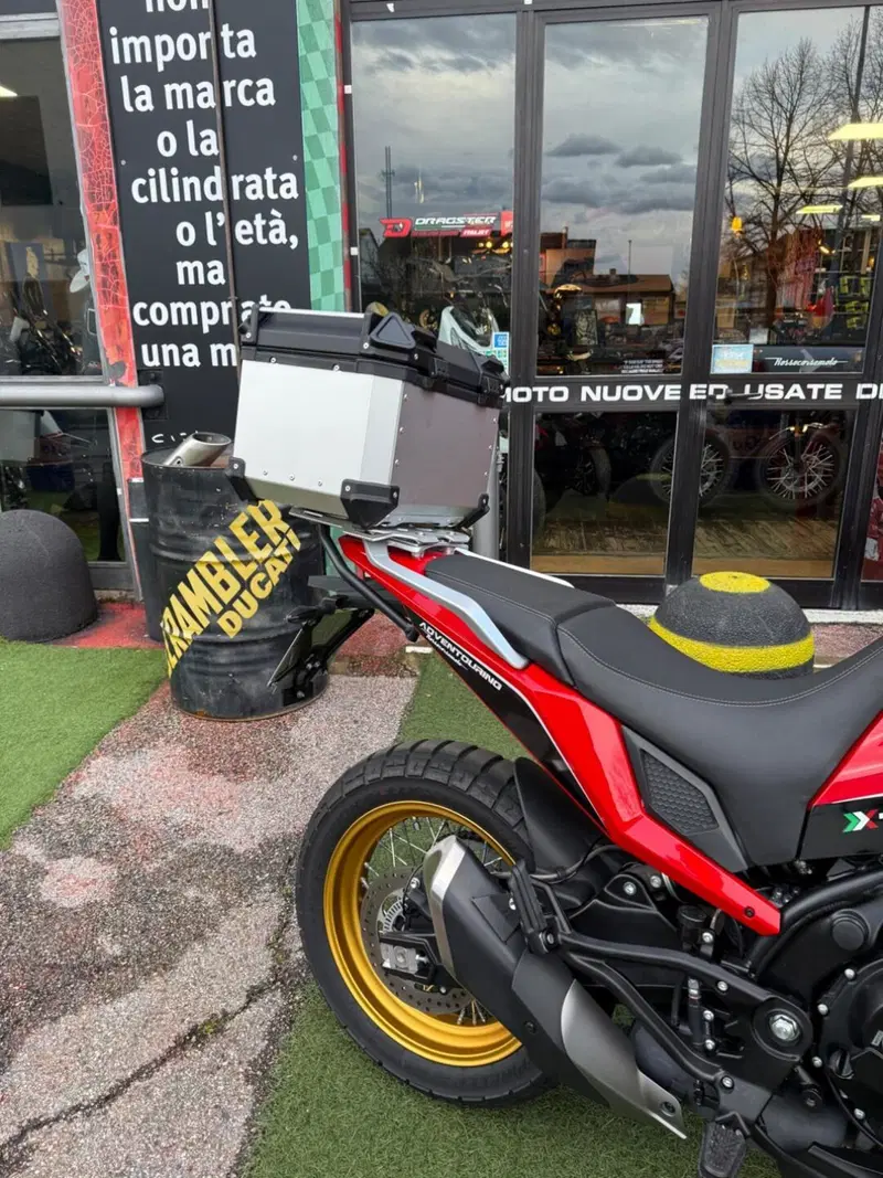 Moto Morini X-Cape 650 Gold Wheels Edition (2022 - 26) (6)