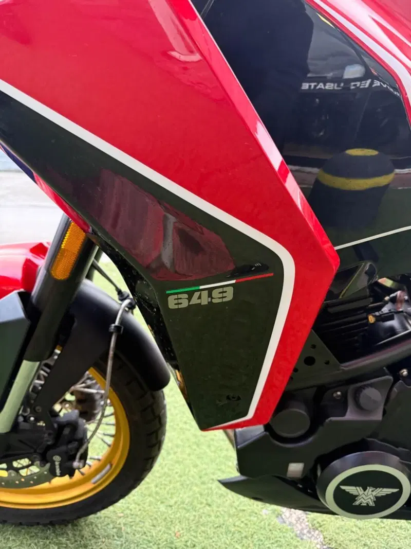 Moto Morini X-Cape 650 Gold Wheels Edition (2022 - 26) (8)