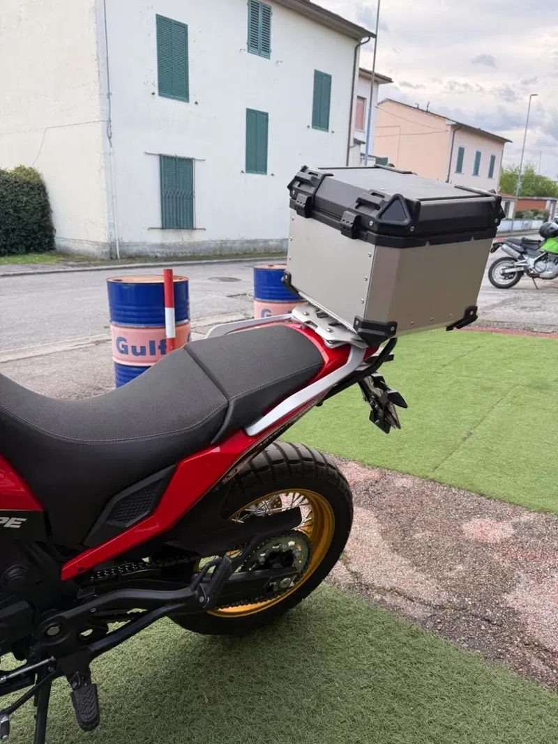 Moto Morini X-Cape 650 Gold Wheels Edition (2022 - 26) (11)