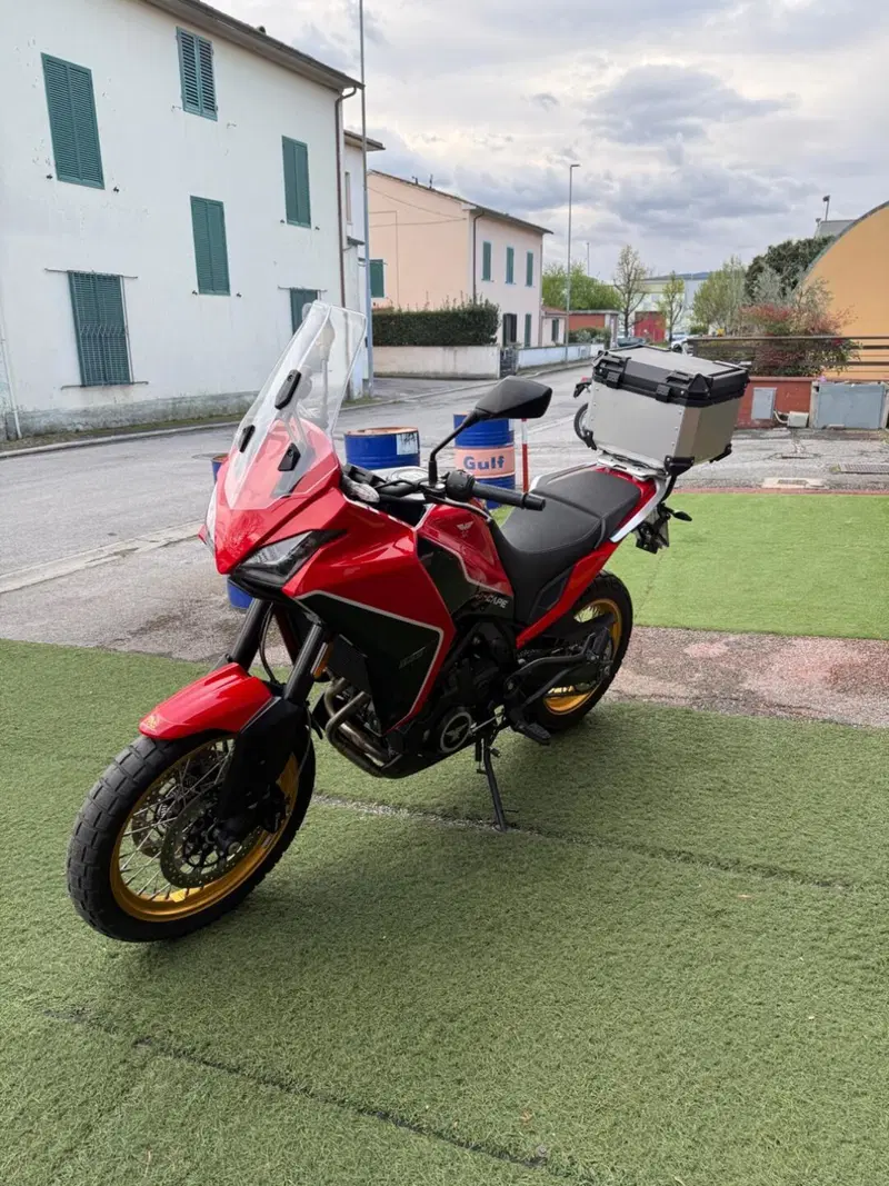 Moto Morini X-Cape 650 Gold Wheels Edition (2022 - 26) (15)