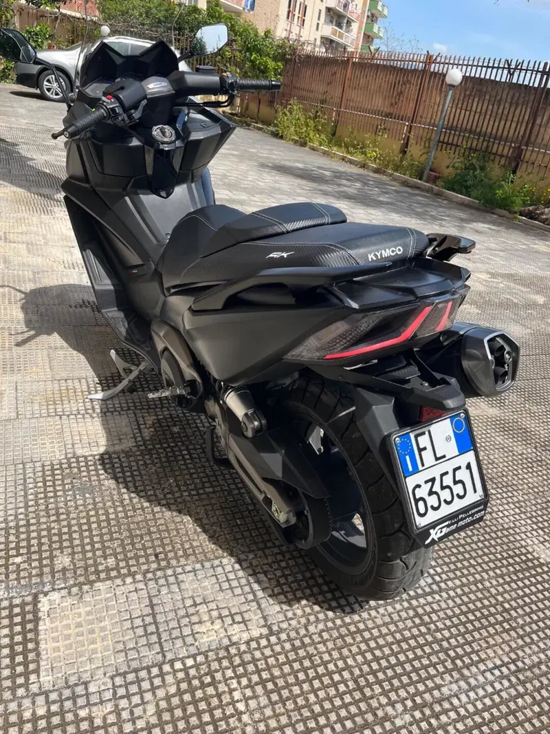 Kymco AK 550 ETS (2021 - 26) (3)