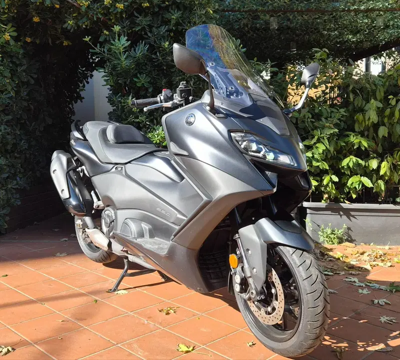 Yamaha T-Max 560 (2022 - 24)