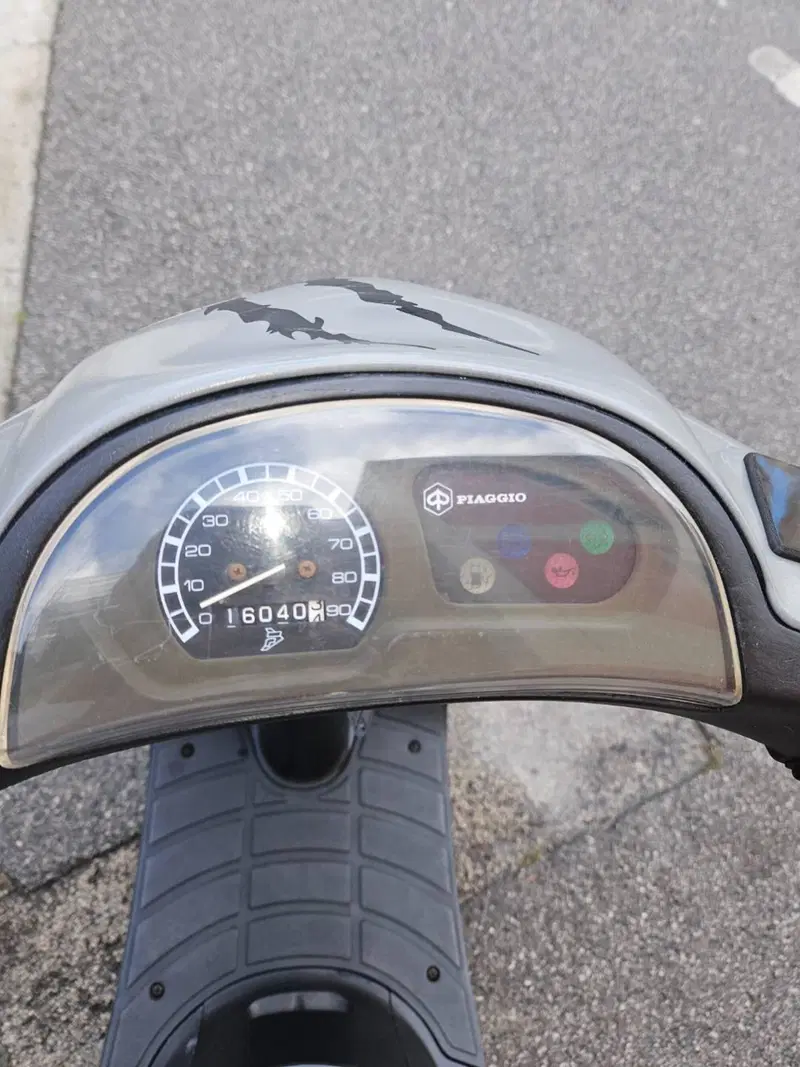 Piaggio Zip 50 Base (4)