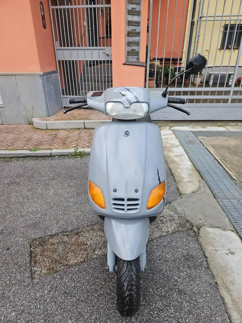 Piaggio Zip 50 Base (7)