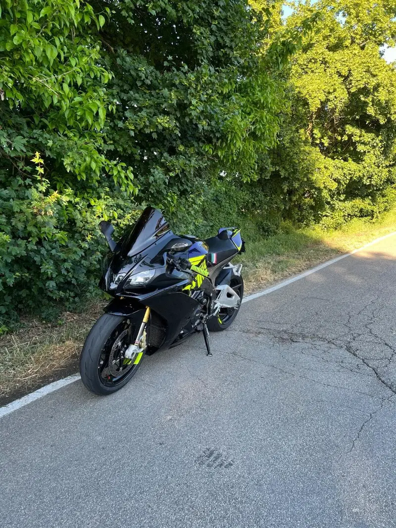 Aprilia Tuono V4 R APRC (2011 - 13) (2)
