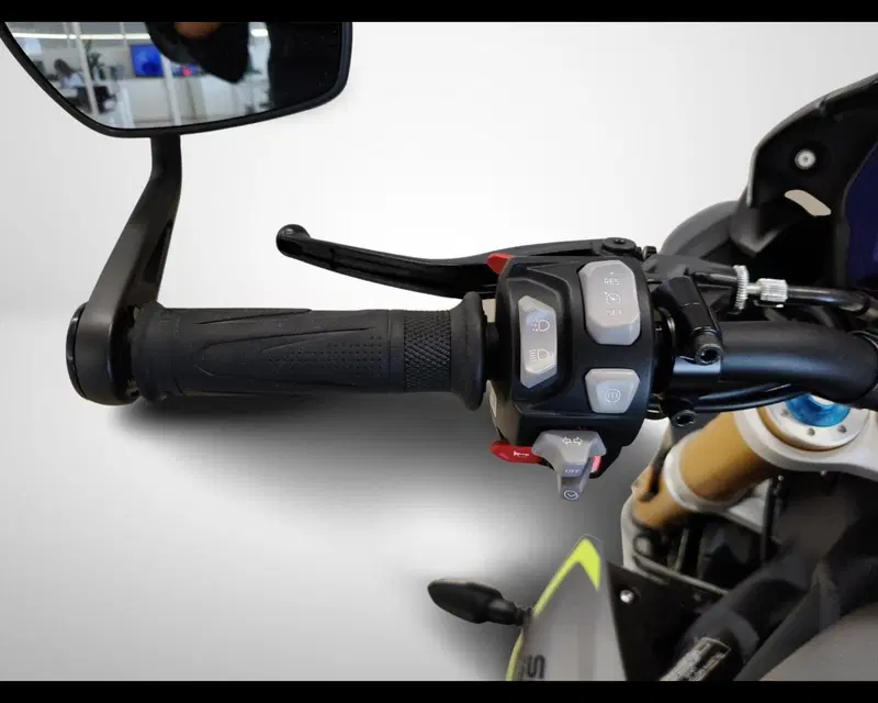 Triumph Speed Triple 1200 RS (2021 - 24) (10)