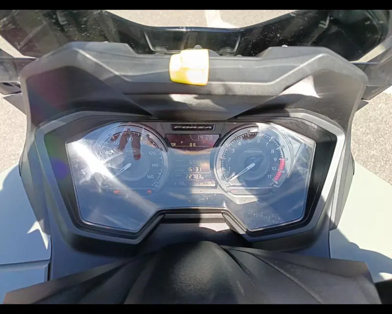 Honda Forza 350 (2022 - 24) (5)