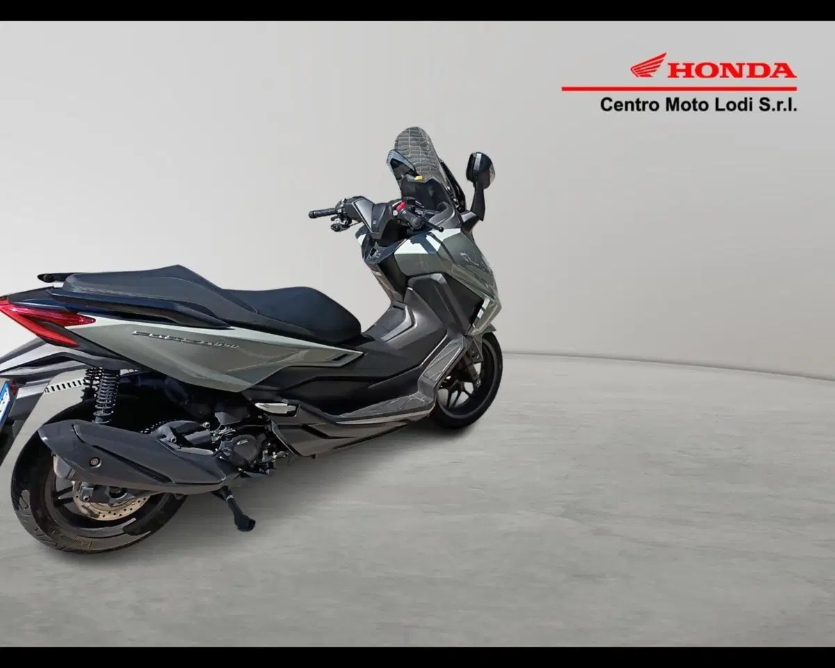 Honda Forza 350 (2022 - 24) (6)