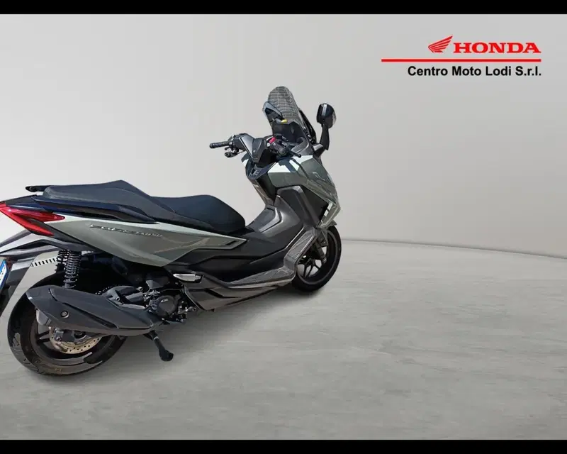 Honda Forza 350 (2022 - 24) (6)