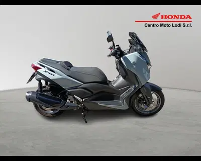 Yamaha X-Max 300 Tech Max (2025 - 26) usata