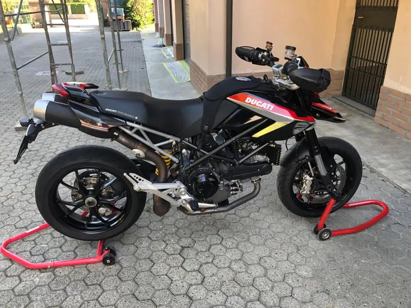 Ducati Hypermotard 1100 EVO (2010 - 12) (5)