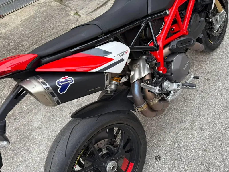 Ducati Hypermotard 950 SP (2022 - 25) (4)