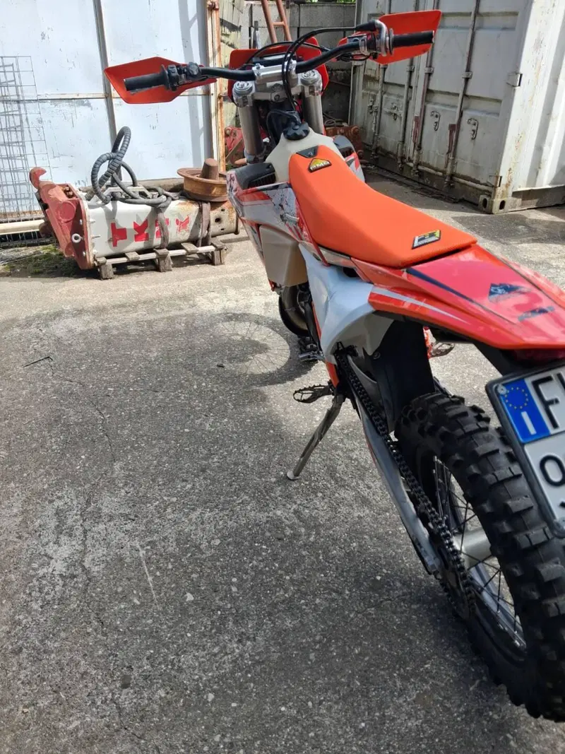 KTM 250 EXC TBI (2024) (4)