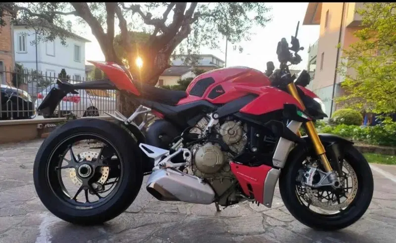 Ducati Streetfighter V4 1100 S (2021 - 22)