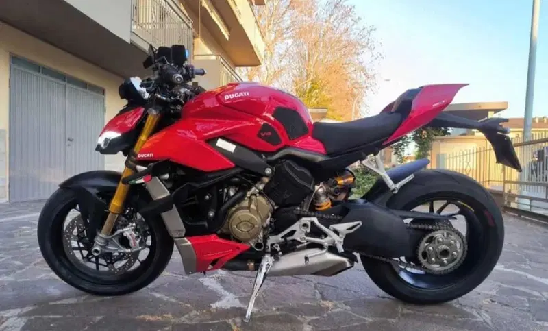 Ducati Streetfighter V4 1100 S (2021 - 22) (2)